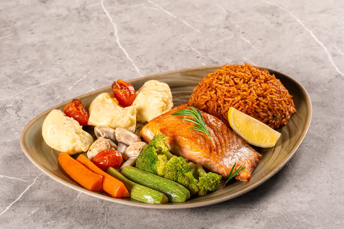 Salmon with Vegetables and Rice