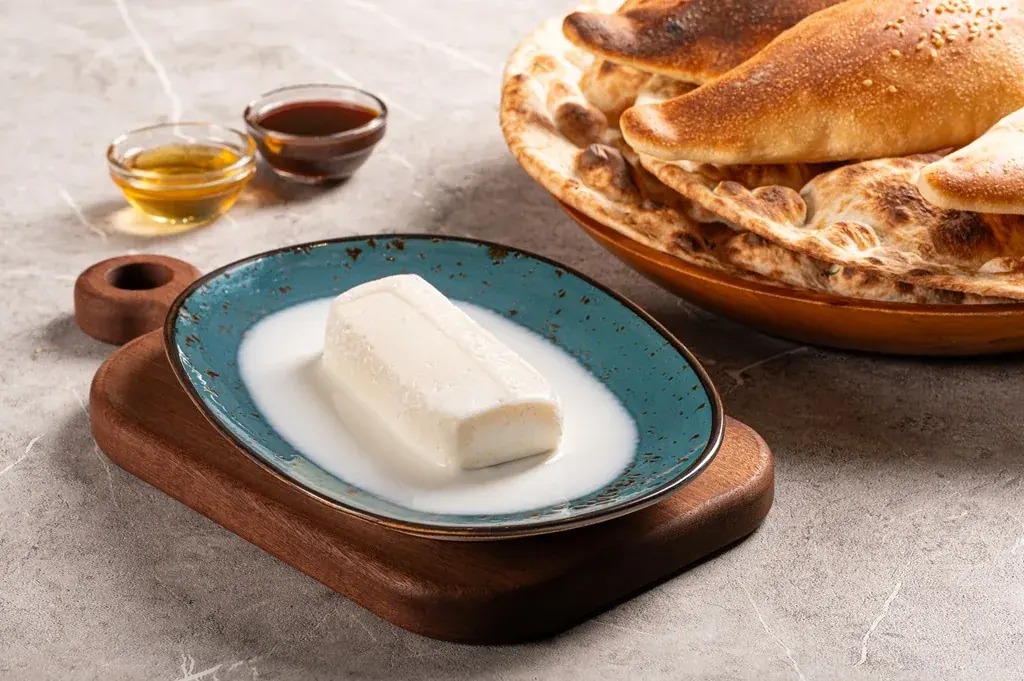 قيمر ودبس — مطعم كباب أربيل العراقي دبي