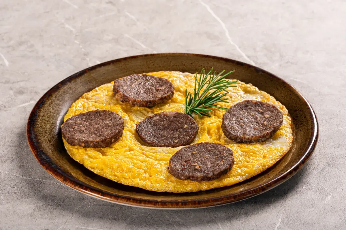 بيض بالبسطرمة — مطعم كباب أربيل العراقي دبي
