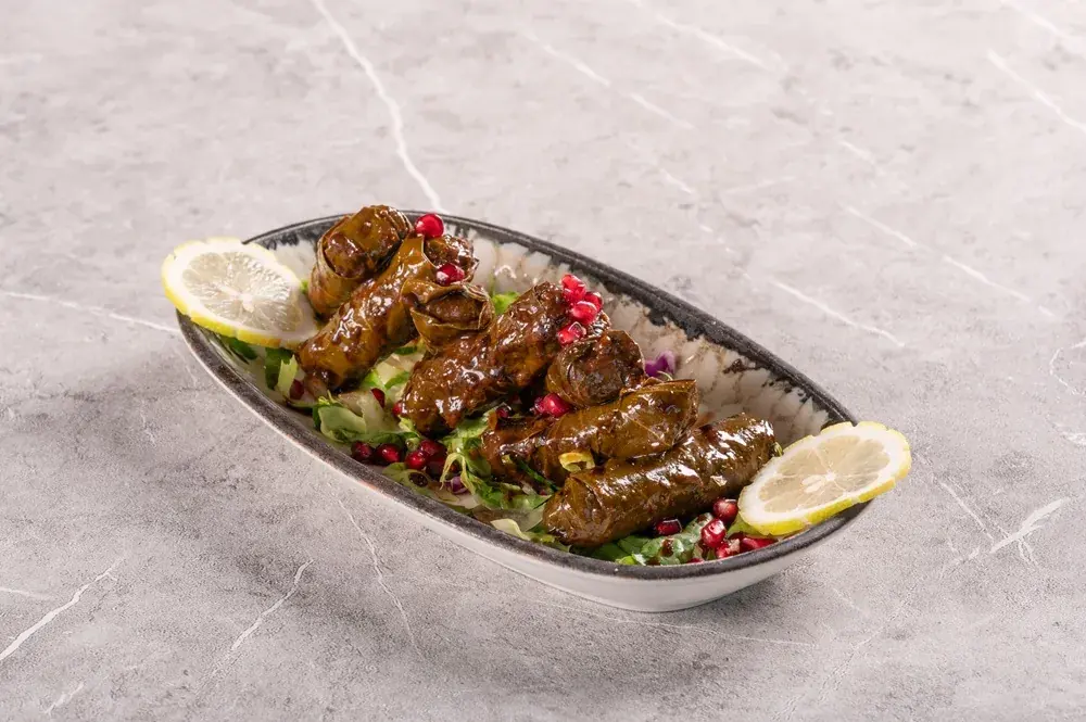 ورق عنب بالزيت — مطعم كباب أربيل العراقي دبي